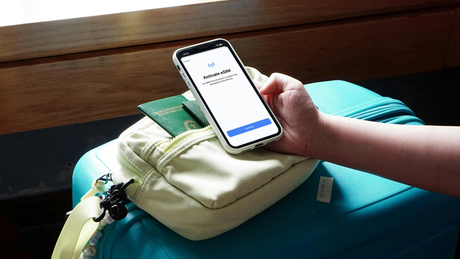 Should You Buy a SIM Before or After Landing?